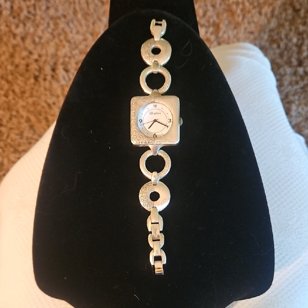 Brighton Liverpool Silver Watch Removeable Link Needs A Battery